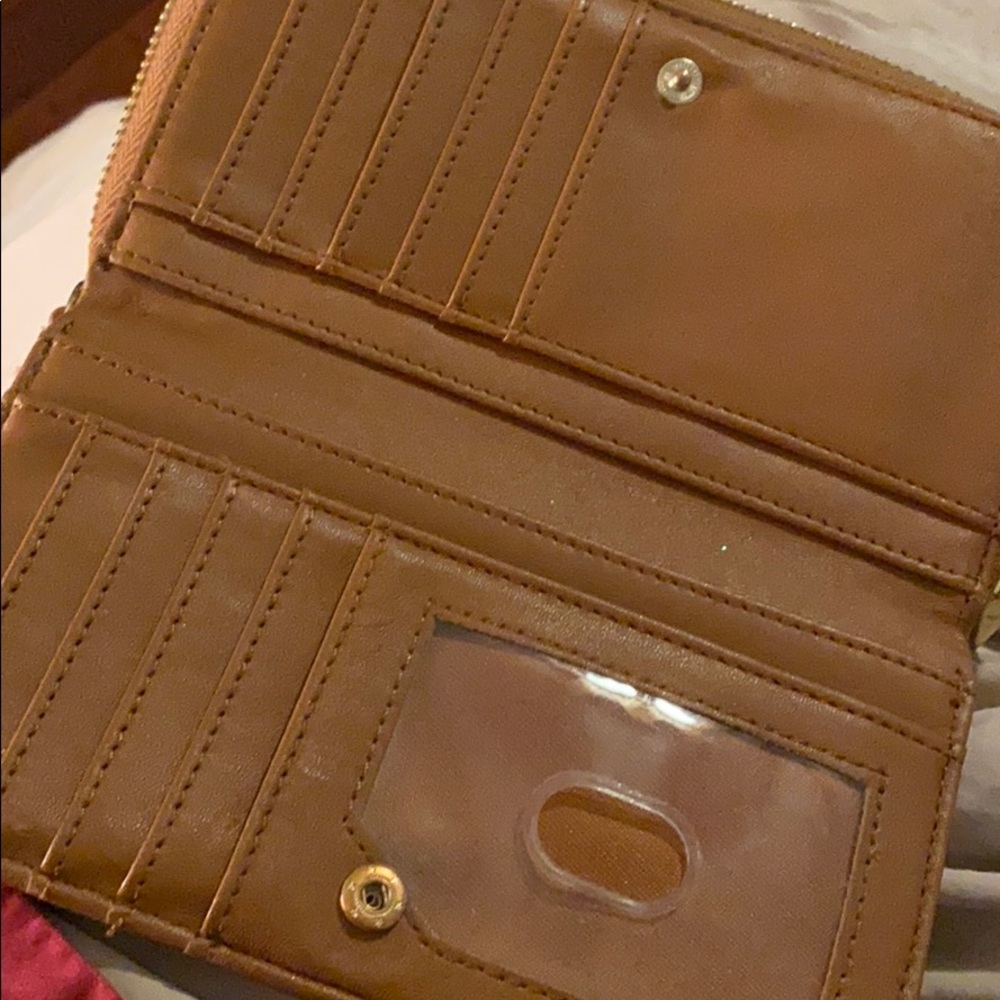 Wallet!!! - Picture 2 of 3